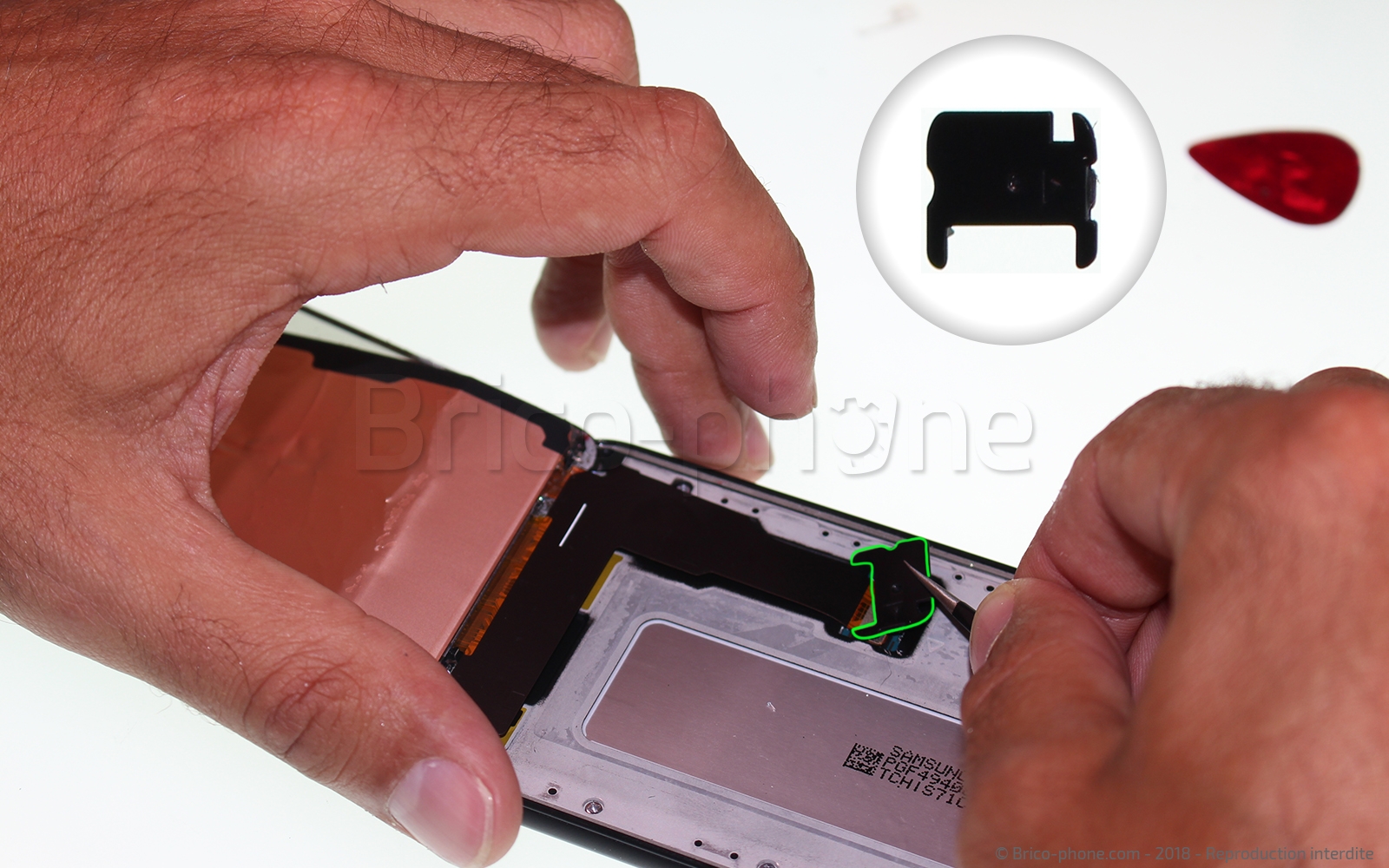 Changement de batterie sur Galaxy A6 2018 photo 2